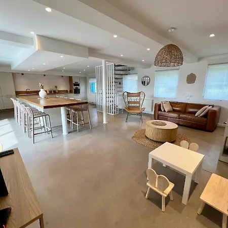 Feriehus Les Volets Bleus *